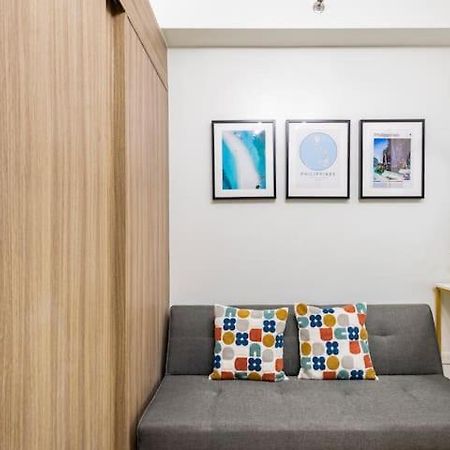 Shore 2 Residences 1Br Deluxe Room In Moa Complex Манила Екстериор снимка