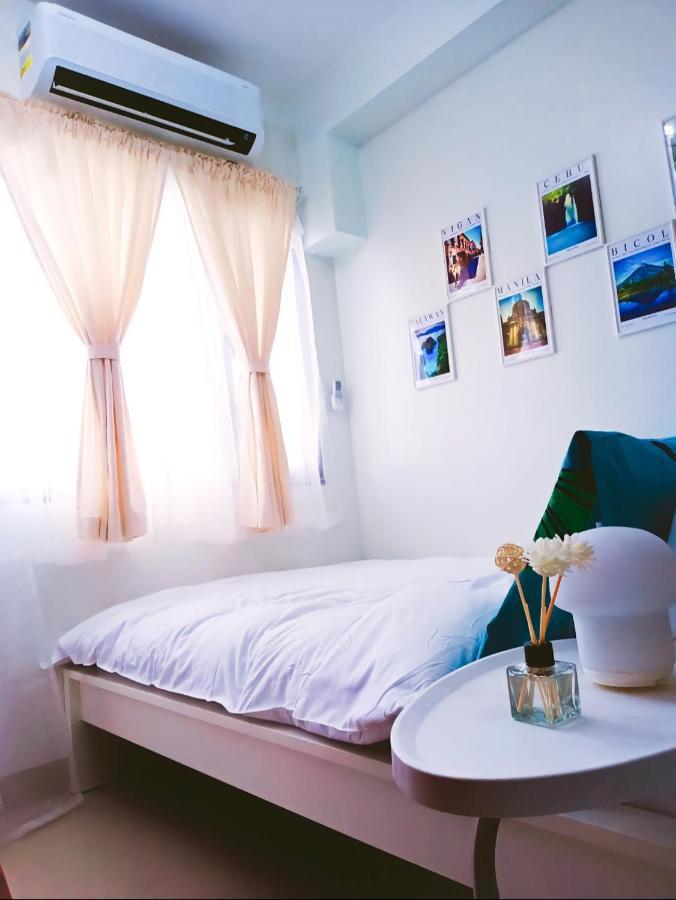 Shore 2 Residences 1Br Deluxe Room In Moa Complex Манила Екстериор снимка