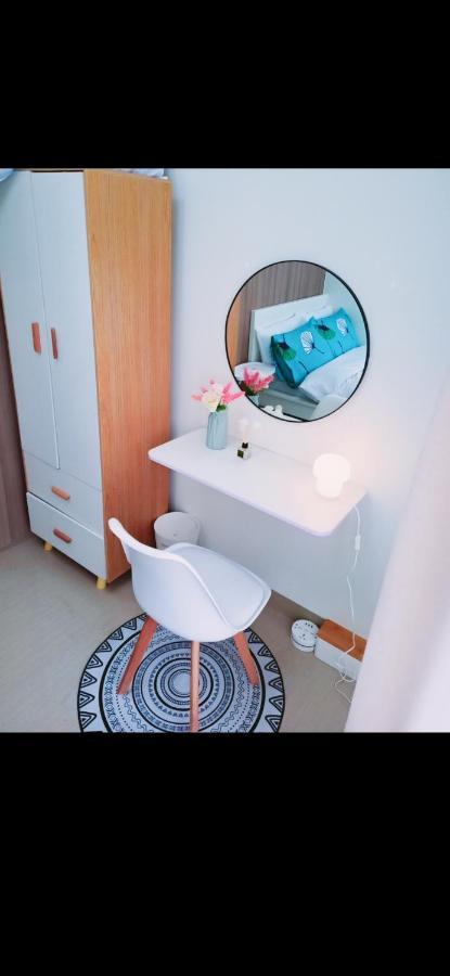 Shore 2 Residences 1Br Deluxe Room In Moa Complex Манила Екстериор снимка