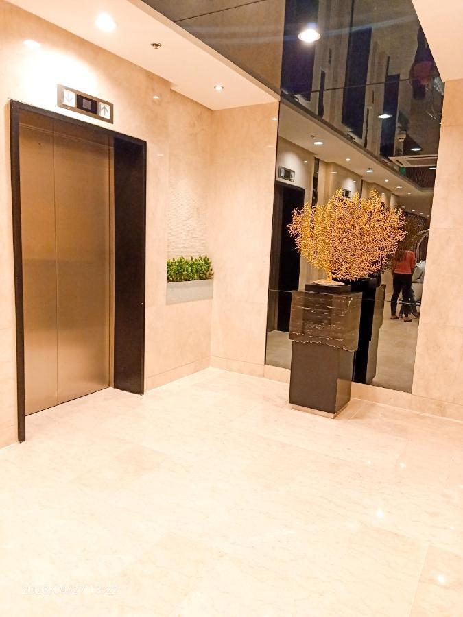 Shore 2 Residences 1Br Deluxe Room In Moa Complex Манила Екстериор снимка